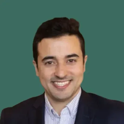 6a45e16eaf505d2e0387e076_Damien Zouaoui - Connectively.webp